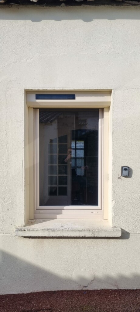 Fermetures Connect PORTE ENTREE Voletroulantsolairefermeturesconnect