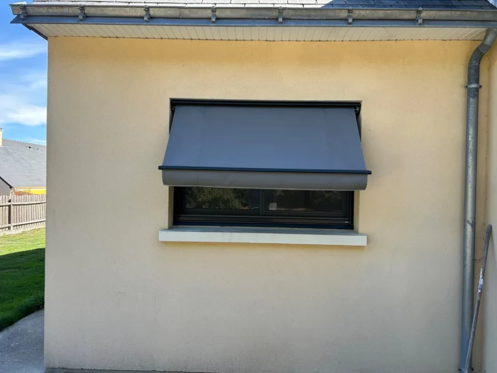 Fermetures Connect PORTE ENTREE Store Fenetreexterieur